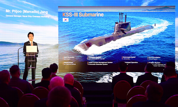 한화오션은 29일 폴란드 바르샤바에서 현지 언론 매체를 대상으로 폴란드 해군 잠수함 현대화 사업인 ‘오르카(ORKA) 사업’ 참여를 위한 ‘한화오션 데이(Hanwha Ocean Day)’ 행사를 개최했다. 사진제공=한화오션.